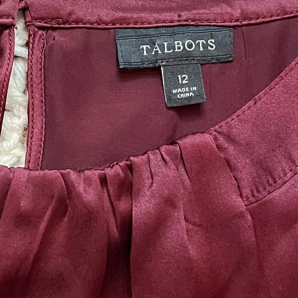 Talbots 100% Silk Gathered Neck Sleeveless Shell Burgandy Size 12 - Picture 3 of 7